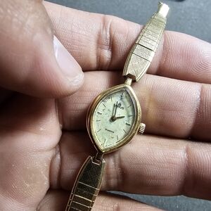 Vintage Lorus Quartz Cocktailwatch V232-6600 Gold Tone Not Working Parts Repair